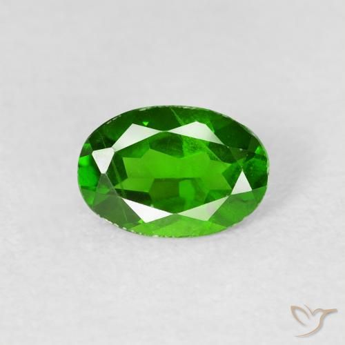 0.71ct 天然 充满活力的绿色 铬透辉石, 椭圆形, VS