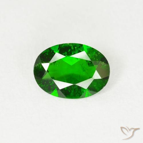0.67ct 天然 明亮的森林绿 铬透辉石, 椭圆形, VS-SI