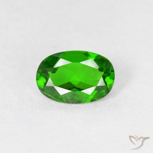 0.49ct 天然 浓绿 铬透辉石, 椭圆形, VS