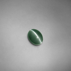 0.71克拉天然绿色Chrysoberyl Cat's Eye，椭圆形切割，6×4.3毫米，半透明