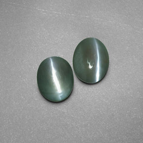 天然绿色Chrysoberyl Cat's Eye，透明，5.7×4.4毫米，透明/半透明
