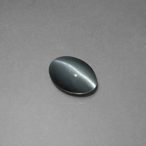 0.65克拉天然灰色Chrysoberyl Cat's Eye，椭圆形切割，6×4.1毫米，不透明