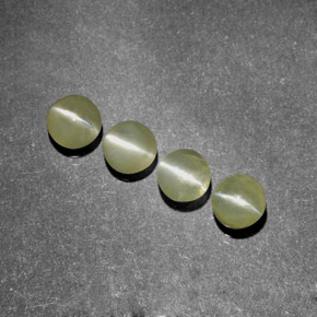 天然绿色Chrysoberyl Cat's Eye，透明，3.85毫米，透明/半透明