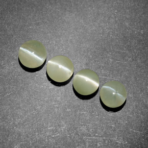 天然绿色Chrysoberyl Cat's Eye，透明，4.34毫米，透明/半透明