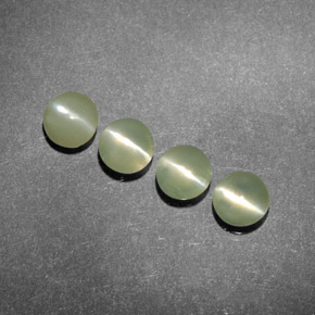 天然绿色Chrysoberyl Cat's Eye，透明，4.13毫米，透明/半透明