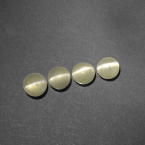 天然绿色Chrysoberyl Cat's Eye，透明，3.96毫米，透明/半透明