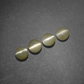 1.51天然绿色Chrysoberyl Cat's Eye，透明，3.97毫米，透明/半透明