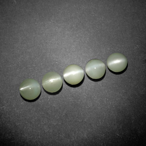 天然绿色Chrysoberyl Cat's Eye，透明，3.97毫米，透明/半透明
