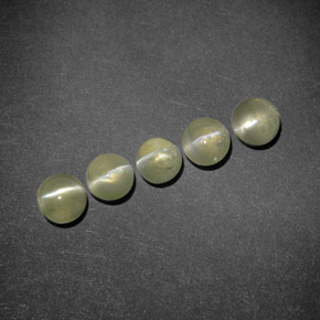 2.24天然绿色Chrysoberyl Cat's Eye，透明，4.13毫米，透明/半透明