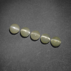天然绿色Chrysoberyl Cat's Eye，透明，3.90毫米，透明/半透明