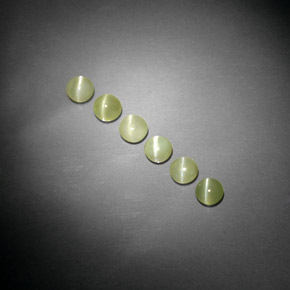 天然绿色Chrysoberyl Cat's Eye，透明，3.84毫米，透明/半透明