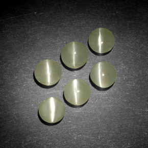 天然绿色Chrysoberyl Cat's Eye，透明，4.02毫米，透明/半透明