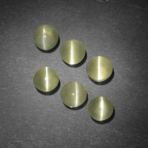 天然绿色Chrysoberyl Cat's Eye，透明，3.79毫米，透明/半透明