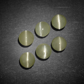 天然绿色Chrysoberyl Cat's Eye，透明，4.11毫米，透明/半透明