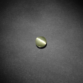 0.66克拉天然绿色Chrysoberyl Cat's Eye，透明，4.12毫米，透明/半透明