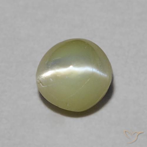 0.37克拉天然金绿玉猫眼，圆形切割，半透明