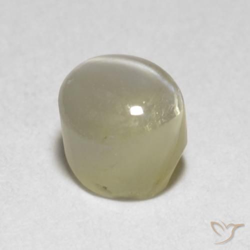 0.70克拉天然金绿玉猫眼，椭圆形，半透明