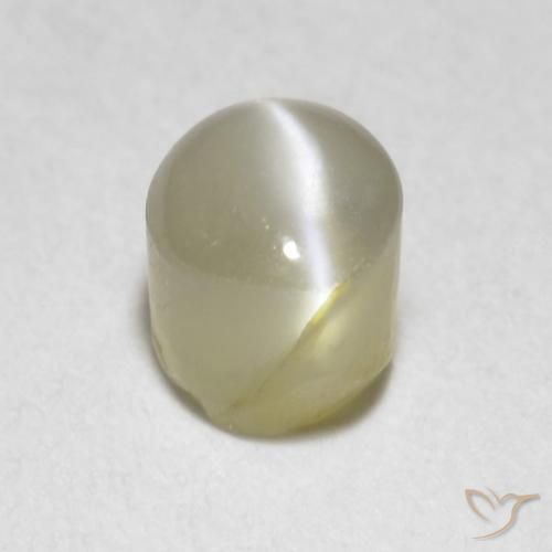 0.70克拉天然金绿玉猫眼，椭圆形，半透明