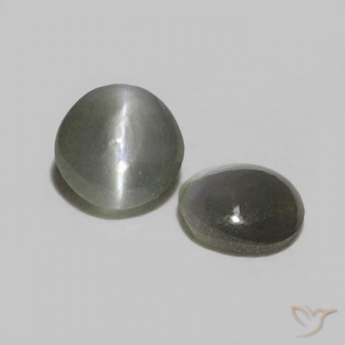 0.37克拉天然金绿玉猫眼，椭圆形，不透明