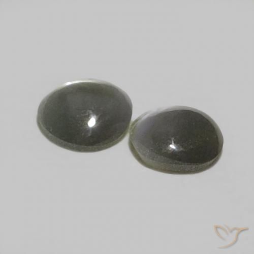0.37克拉天然金绿玉猫眼，椭圆形，不透明