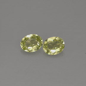 天然绿色金绿宝石，椭圆形切割，5.1×4.1毫米，VVS-VS