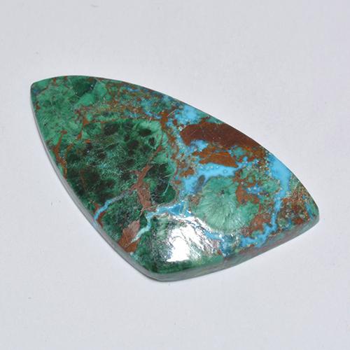 9.00克拉天然多色硅孔雀石，异形，26.1×14.3毫米，不透明