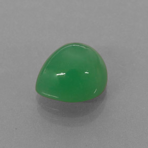 2.68克拉天然绿色绿玉髓，梨形，9.4×8.1毫米，半透明