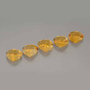 天然黄色黄水晶，三角形，6.7×6.5毫米，VVS-VS