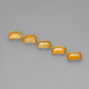 天然黄色黄水晶，祖母绿式切割，7.1×4.9毫米，VVS-VS