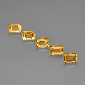 天然黄金色黄水晶，祖母绿式切割，6.8×5毫米，VVS-VS