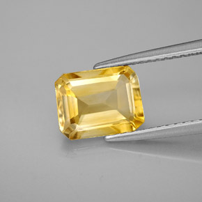 1.99克拉天然黄色黄水晶，祖母绿式切割，8.7×6.8毫米，VVS-VS