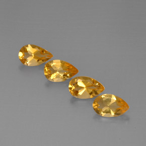 天然黄金色黄水晶，梨形，7.9×5.1毫米，VVS-VS