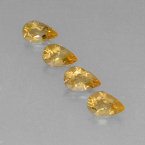 2.63天然黄色黄水晶，梨形，7.9×5毫米，VVS