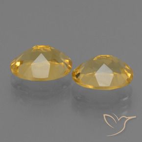 4.50克拉天然黄水晶，椭圆形，VVS