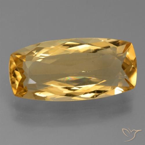 5.84克拉天然金色黄水晶，垫形剪裁，17.8×8.6毫米，VS