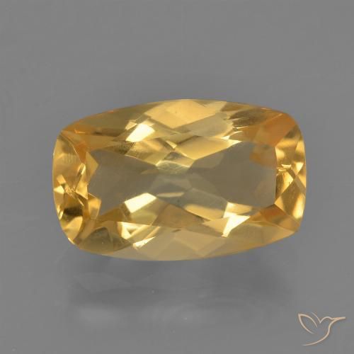 2.68ct 天然 浅橙色-金色 黄水晶, 软垫, VVS-VS