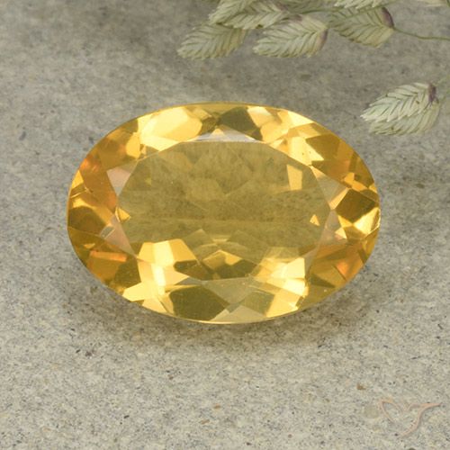 4.68ct 天然 中浅金色 黄水晶, 椭圆形, VVS-VS