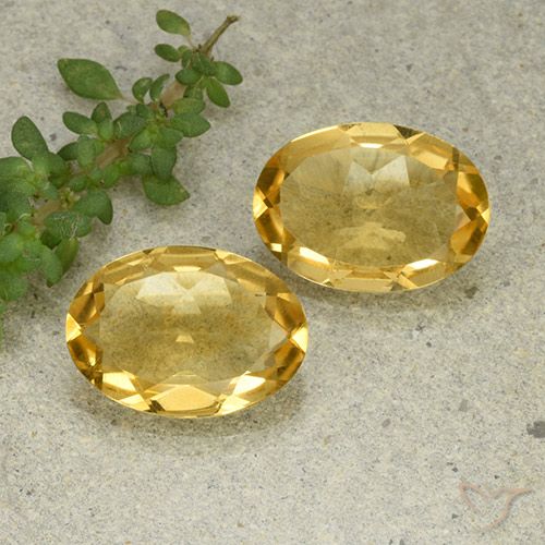 8.76ctw 天然 中浅金色 黄水晶, 椭圆形, VVS-VS