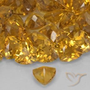 0.68克拉天然黄水晶，胖三角形，VVS-VS