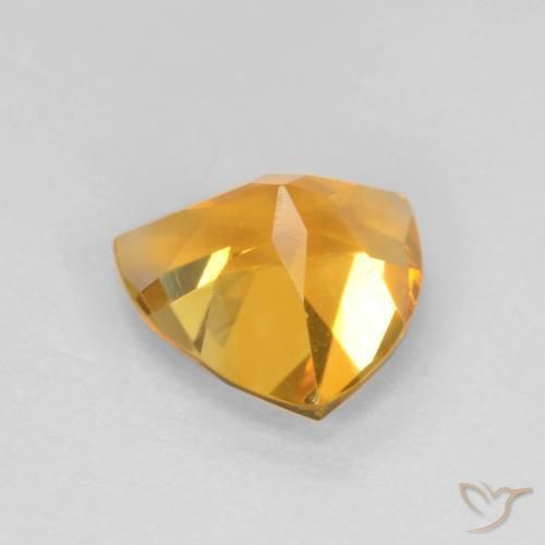 0.98克拉天然黄水晶，胖三角形，VS