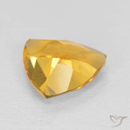 0.95克拉天然黄水晶，胖三角形，VS