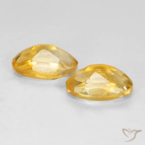 0.90克拉天然黄水晶，椭圆形，VS