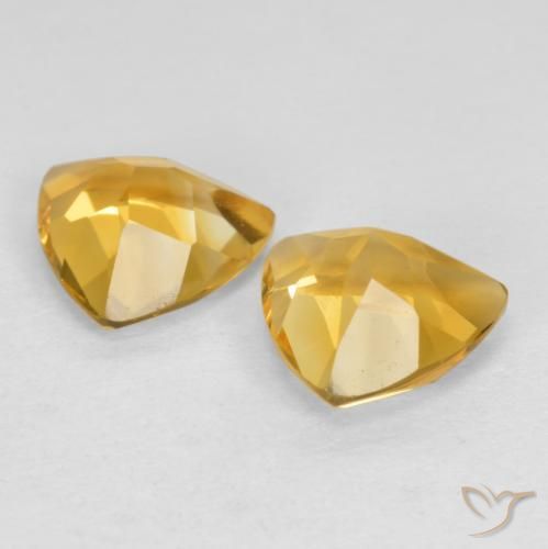 1.99克拉天然黄水晶，胖三角形，VS