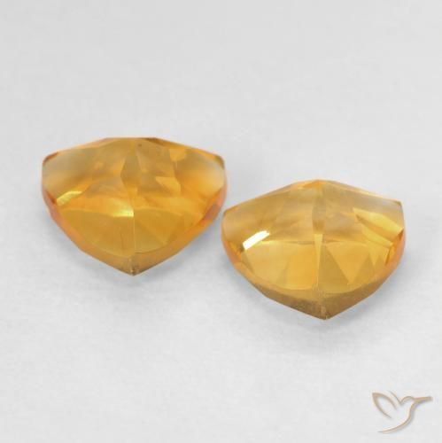 1.45克拉天然黄水晶，胖三角形，VVS