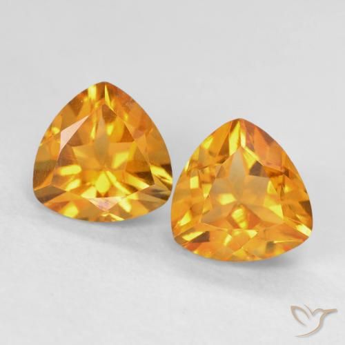 1.68ctw 天然 Medium Light Orange-Gold 黄水晶, 胖三角形, VVS-VS