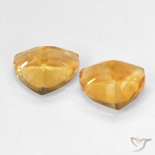 1.37克拉天然黄水晶，胖三角形，VS