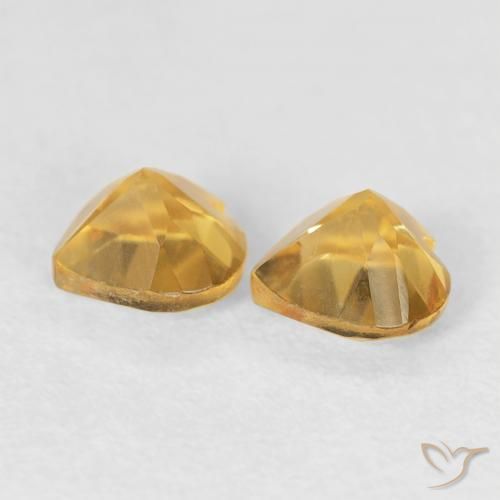 0.90克拉天然黄水晶，心形，VVS-VS