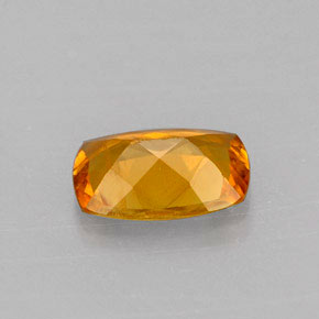 0.65克拉天然橙色单斜硅镁石，垫形剪裁，7.1×5毫米，VS