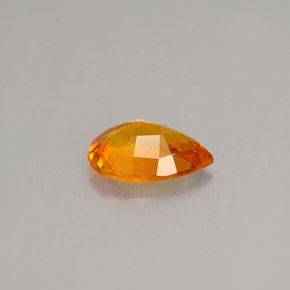 0.74克拉天然橙色单斜硅镁石，梨形，7.5×5.3毫米，VS-SI