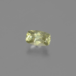 1.13克拉天然黄色变色硬水铝石，垫形剪裁，7.8×4.7毫米，VVS